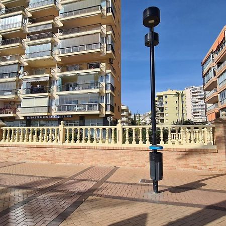 Fuengirola Frente Al Mar Apt Kültér fotó