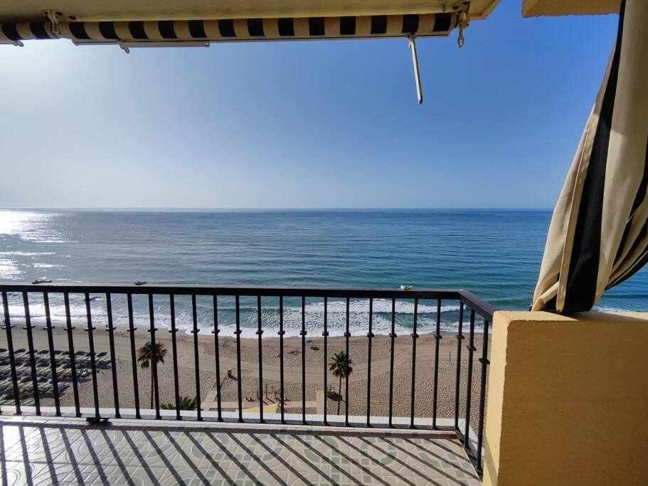 Fuengirola Frente Al Mar Apt Kültér fotó