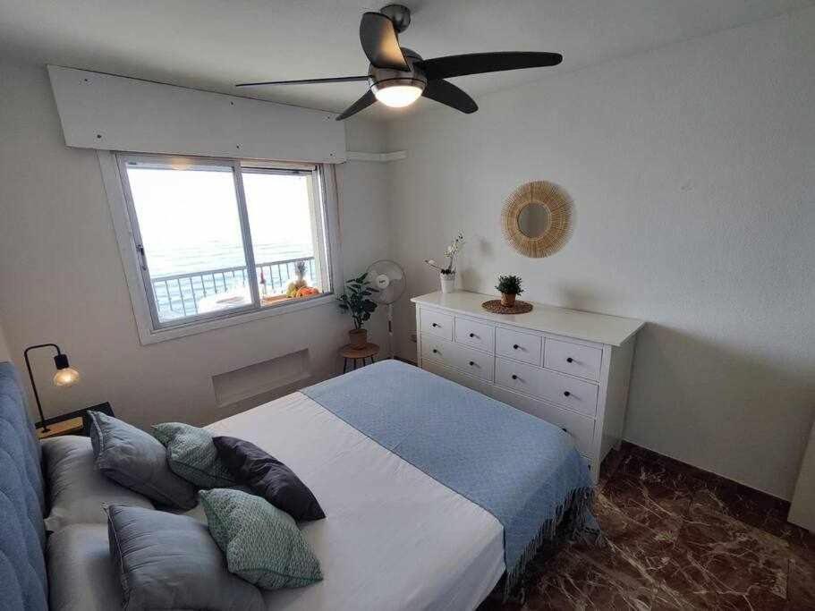 Fuengirola Frente Al Mar Apt Kültér fotó