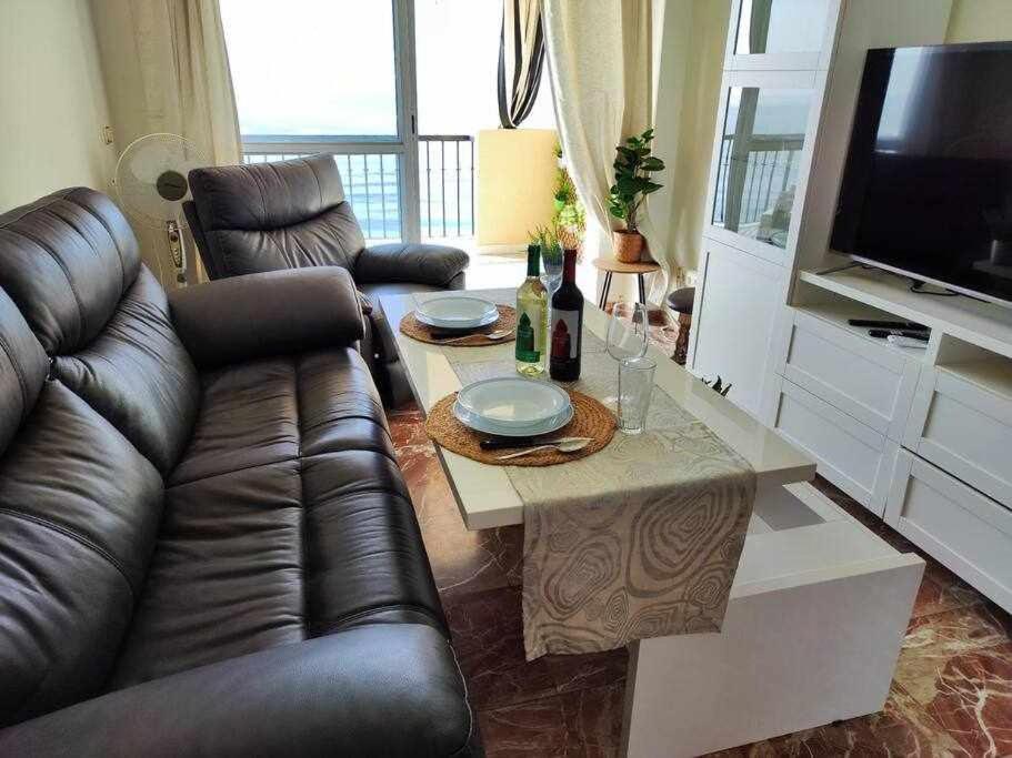 Fuengirola Frente Al Mar Apt Kültér fotó