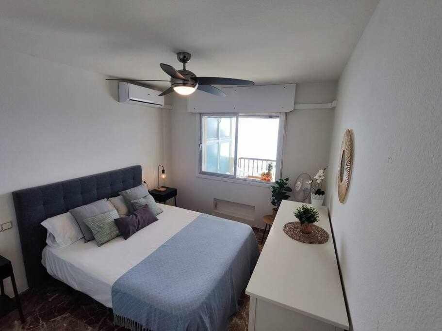 Fuengirola Frente Al Mar Apt Kültér fotó
