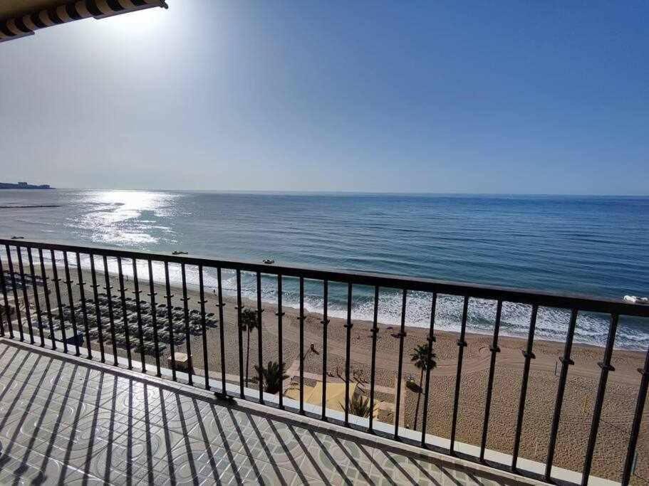 Fuengirola Frente Al Mar Apt Kültér fotó